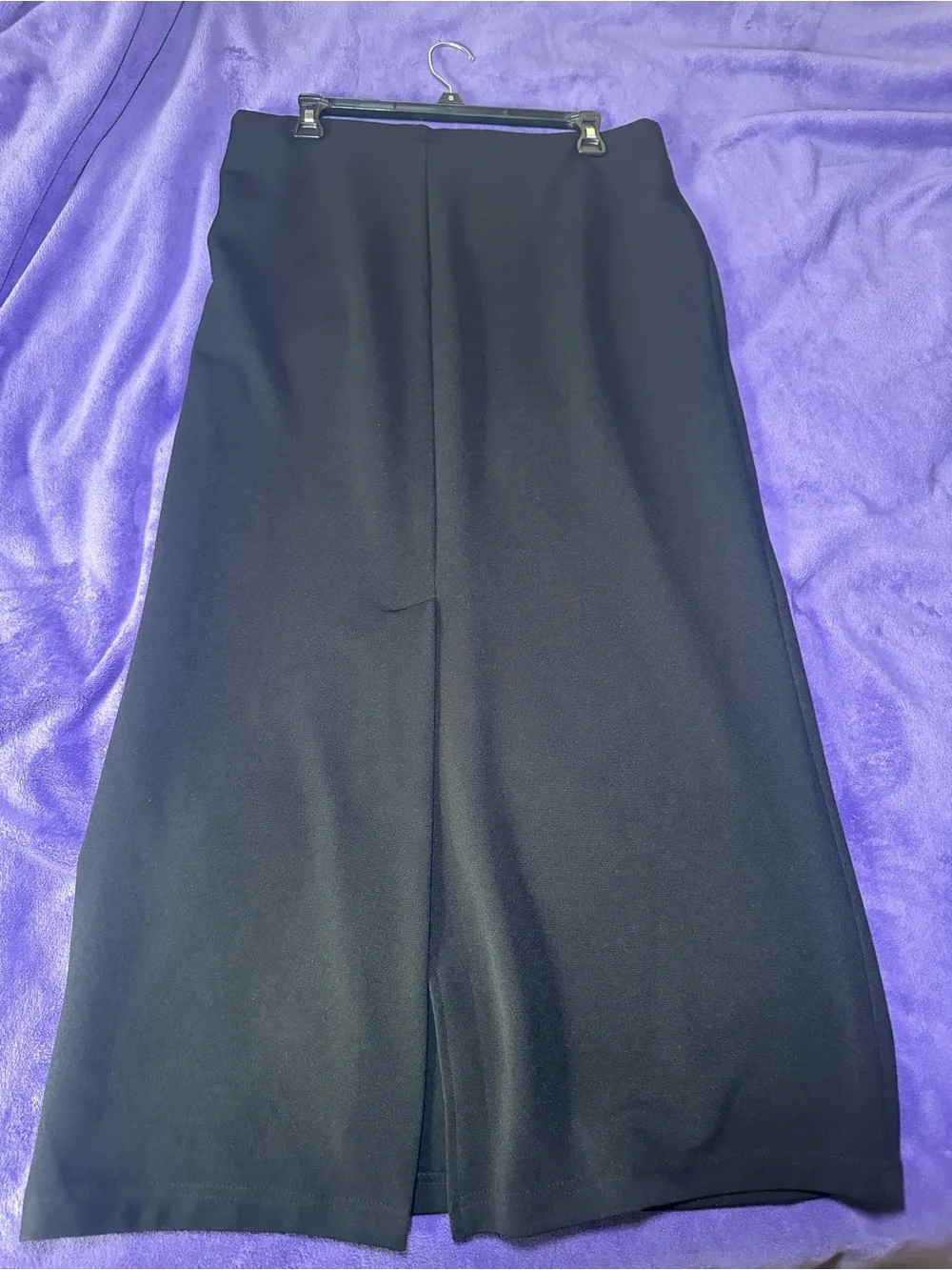 Vintage Studio Classic Black Pencil Skirt with Subtle Metal Accent - Picture 8 of 9